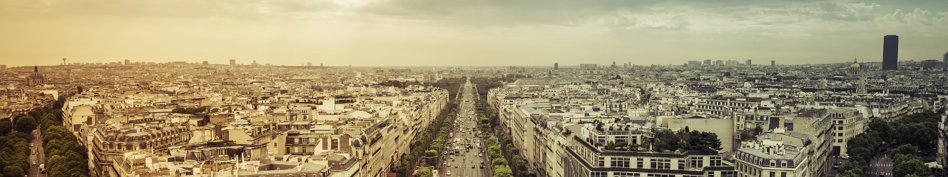 T&Auml;GLICHE ESSENTIALS IN PARIS: WAS PARISER WIRKLICH IN IHREN TASCHEN TRAGEN